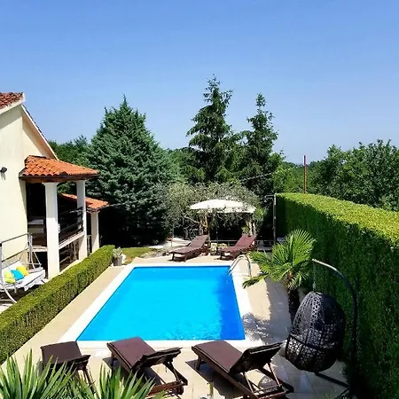 Villanovizza In With Pool Barban